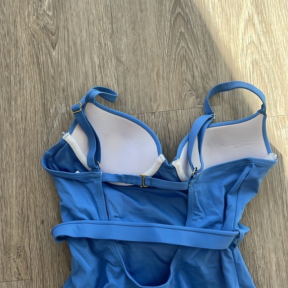 one piece - Picture 5 of 6